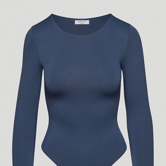 Aritzia Tops - Babaton Contour Crewneck Longsleeve Bodysuit